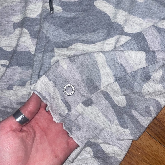 CALVIN KLEIN CROPPED HOODIE - Picture 3 of 3